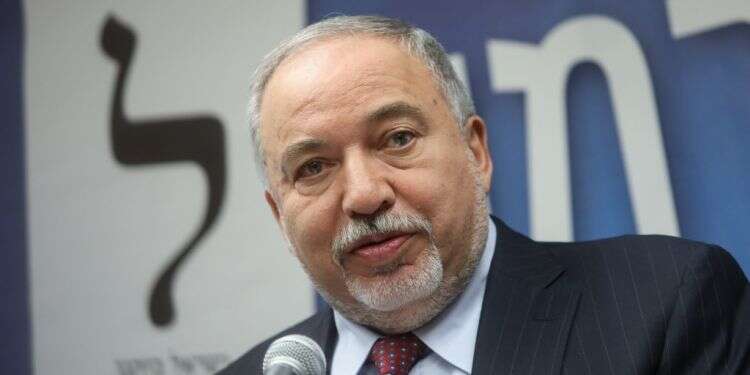 שר האוצר אביגדור ליברמן צילום: נעם ריבקין פנטון, פלאש 90 מנכ״ל הרשות לפיתוח והתיישבות הבדואים: "איש לא מכר את הנגב"