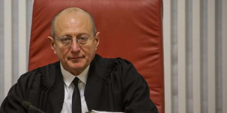 פרשת "הבוגדת" הציפה שוב פערים בשאלת האקטיביזם השיפוטי