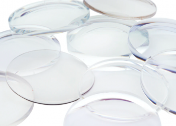 עדשות מגע מולטיפוקל עם צילינדר