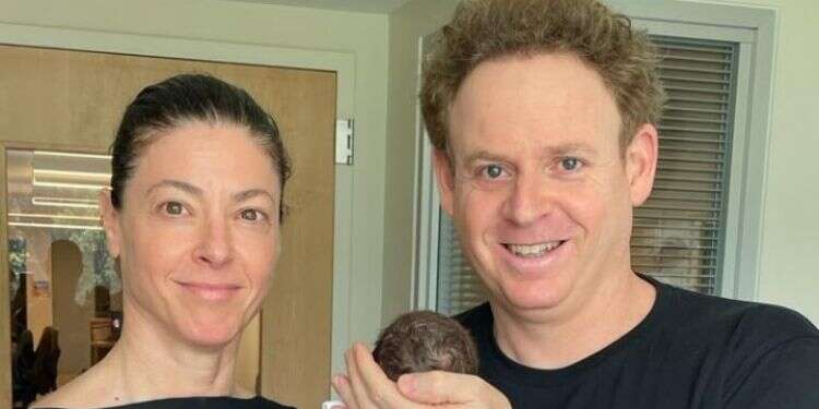 התמונה המשפחתית המשותפת זכתה להרבה ברכות וללא פחות נאצות. צילום מתוך פייסבוק