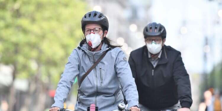 ועדת הבריאות החליטה להגביל: מסכות בחלל פתוח – רק עד ספטמבר