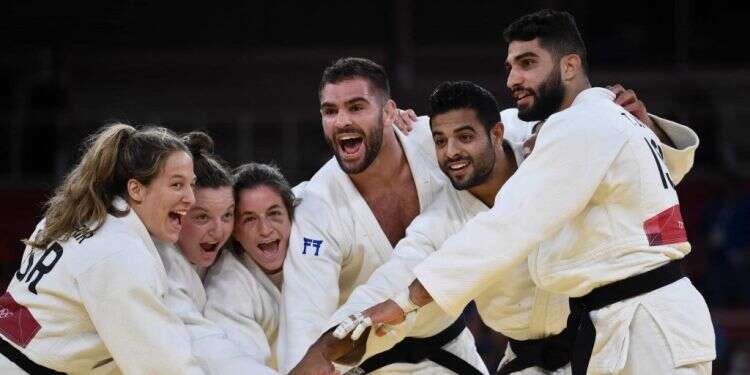זכיית הנבחרת הישראלית. צילום: AFP מדליה שנייה לישראל: נבחרת הג'ודו ניצחה בטורניר