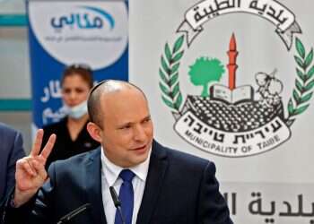 כשנתניהו בחופש, גם בנט נח קצת