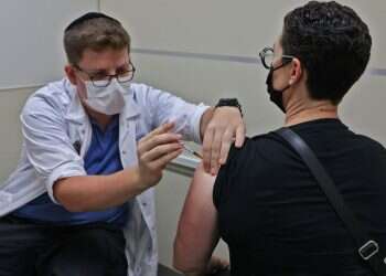 דיווחים: בקרוב התחסנות בשלישית לכלל הגילים