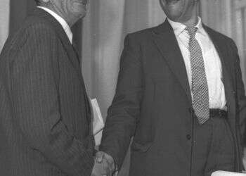 מאה שנים להולדתו של עמוס חכם, חתן התנ"ך הראשון ופרשנו