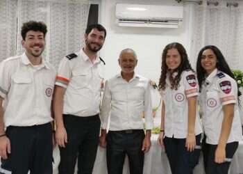 סעודת הודיה: מפגש מרגש עם הפארמדיקית שנתנה 11 מכות חשמל