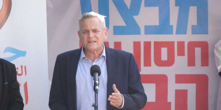 השר הורוביץ בהשקת מבצע המירוץ להתחסנות: שר הבריאות הציג את "מבצע חיסונים עד הבית"