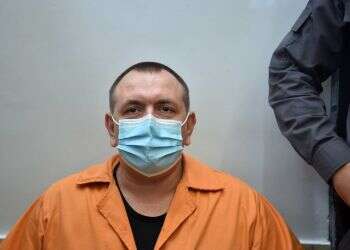 דרמה: רומן זדורוב ישוחרר למעצר בית באיזוק אלקטרוני