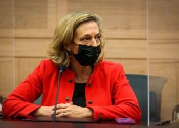 במשרד הבריאות דורשים להחיל את התו הסגול, בממשלה מתמהמהים