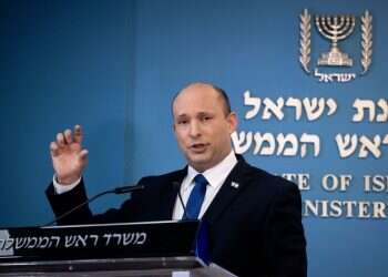 מגפת השרלטנות: ממשלת היח"צ של בנט עולה לנו בבריאות