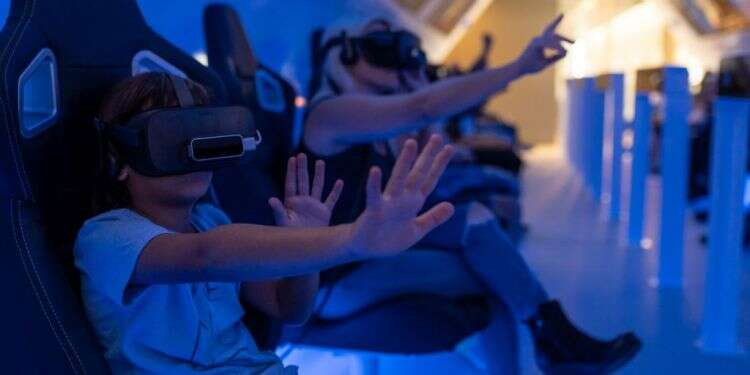 יאללה אוגוסט: מבלים, קצת אחרת