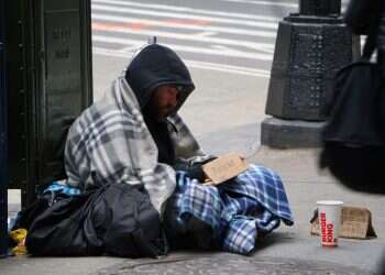 לבקשת יו"ר הכנסת מיקי לוי שפי פז לא תורשה להיכנס למשכן