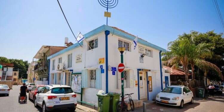 בית כנסת בשכונת התקווה. צילום: גיא יחיאלי בתוך יומיים: 55 בתי כנסת בתל אביב-יפו נרשמו לתיקוני בטיחות