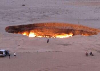 כשהגיהינום מתפרץ החוצה: סיפורו של בור בוער בטורקמניסטן