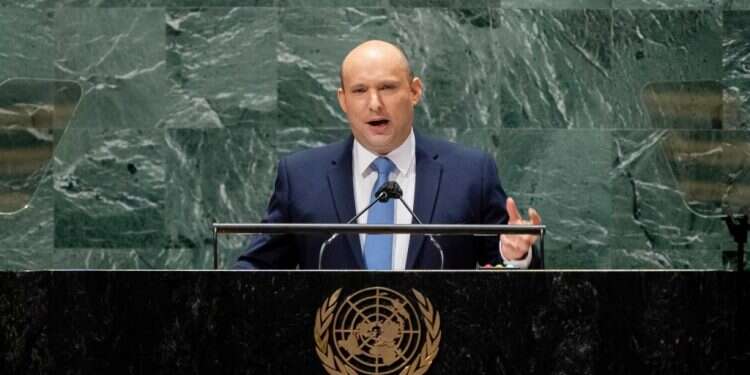 המתקפה על דברי בנט נמשכת: "מסע דה-לגיטמציה בוטה"