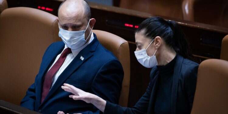 ממשלת השמאל בראשות ימינה עולה על מחלף 92', ואין מחסום בדרך. ח המציאות נקבעת בכנסת, לא בטוויטר