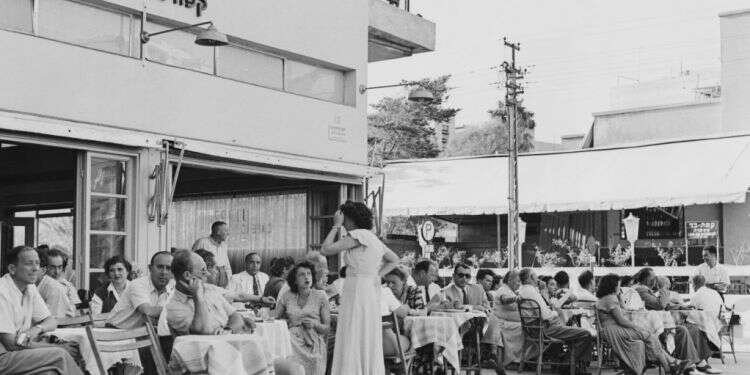 “כאן השבת מרגישה בבית“: הספר שמתעד את ראשית ימיה של מדינת ישראל