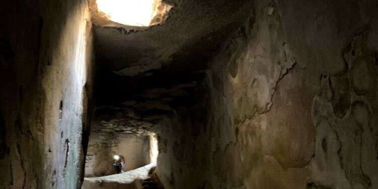 בנט, הצל את דרך עולי הרגל