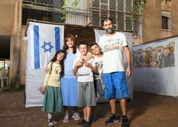 החג מתקרב: סוכה ראשונה בישראל, וסוכות במדינות האסלאם