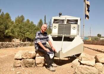 דרך אבות: מתן וילנאי פוסע בשבילים ישנים-חדשים