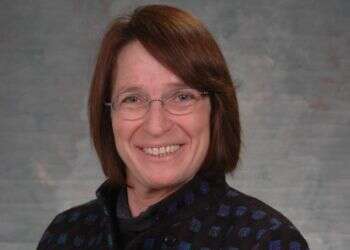 חברת הוועדה למינוי בכירים זומנה לשימוע לקראת הדחה