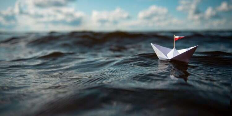 צילום: שאטרסטוק בית על מים סוערים