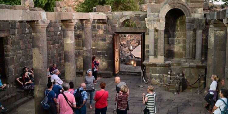 אתר מורשת. עין קשתות (אום אל קאנטיר) ברמת הגולן. צילום: מיכאל גלעדי הפעילויות בחג הסוכות שלא כדאי לכם לפספס!