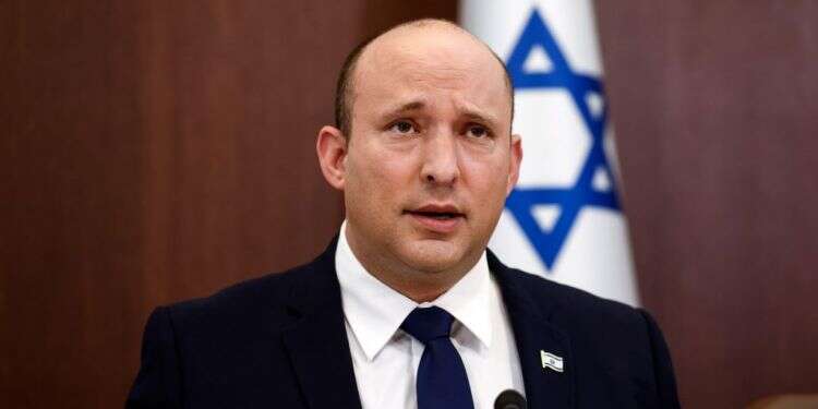 ראש הממשלה נפתלי בנט. צילום: EPA נוסע לאיחוד האמירויות: מוחמד בן זאיד הזמין את בנט לביקור