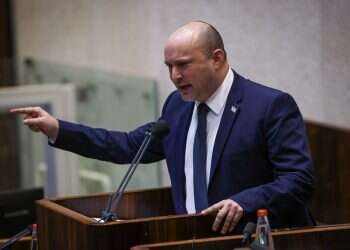נתניהו: "כשבנט יושב על כיסא רה"מ זה פתטי ואפילו מסוכן"