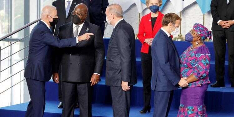 מנהיגי ה-G-20 באיטליה. צילום: AFP מס בינלאומי חדש על ענקיות הטכנולוגיה פייסבוק וגוגל