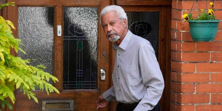 שפת האם של חתן הנובל לספרות: סוואהילי