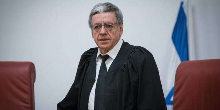 הפרד ושפוט: כל דיין צריך הכשרה, לא רק סמיכה לרבנות