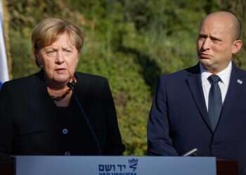 רגע לפני התקציב, בנט ממשיך לחפש בייס