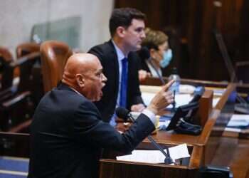 "תתביישו, תשתקו": סערה בין ערביי הכנסת על חוק כפר קאסם