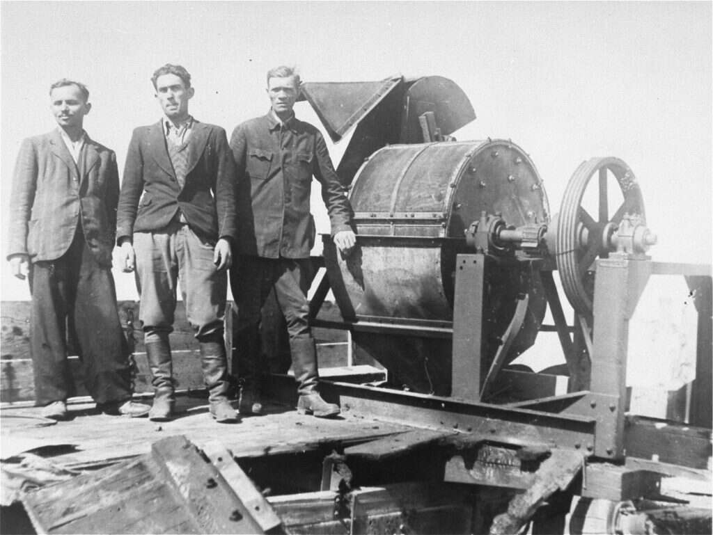 זונדרקומנדו במחנה ינובסקה, לבוב, פולין 1943