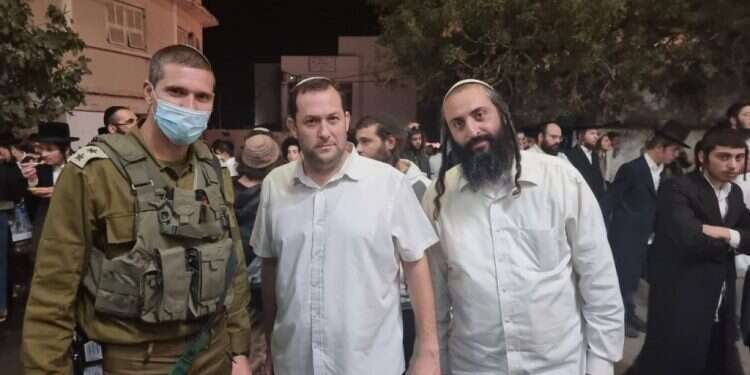 המונים פקדו הלילה את קבר יהושע בן נון שבשומרון