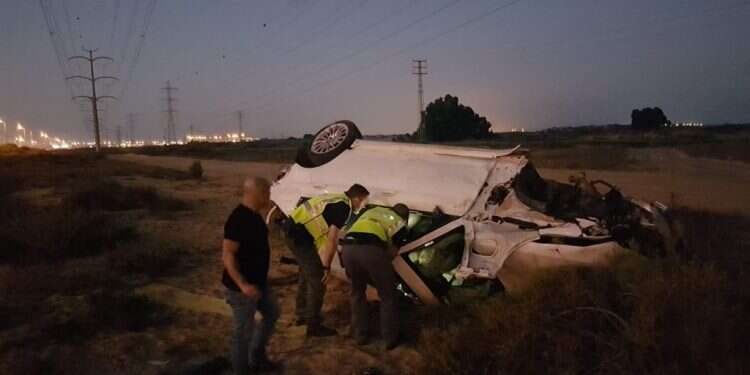 תאונת דרכים קטלנית בכביש 4: בת 18 נהרגה, 7 פצועים פונו