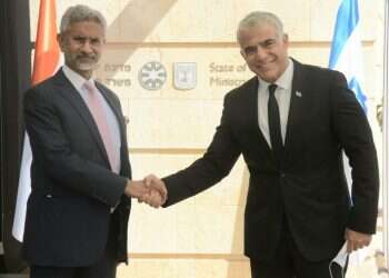 "בת ברית חשובה ביותר": לפיד נפגש עם עמיתו ההודי