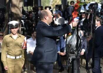 ראש הממשלה, נפתלי בנט, בטקס האזכרה הממלכתי לזכרם של יצחק ולאה רבין ז רה"מ בנט באזכרה לרבין: "הנחמה היחידה היא שהצלחנו להתעשת ולתקן"