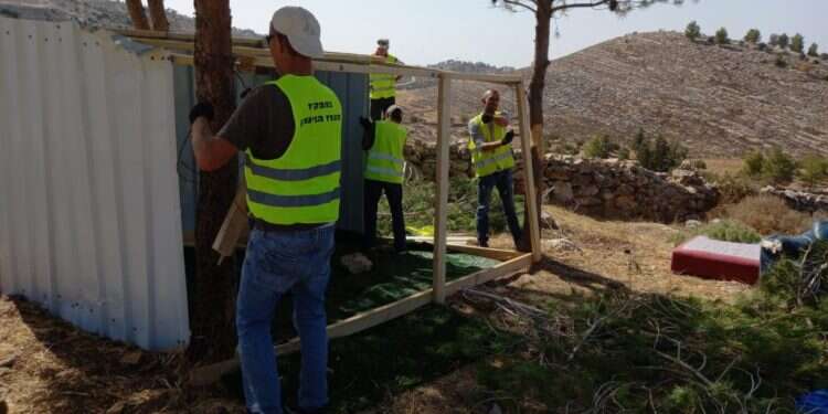 ההרס בגבעת אוהבי יה בגוש עציון. ללא קרדיט הרס בנקודת התיישבות חדשה סמוך לישוב בת עין