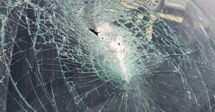 מתיחות לקראת שבת 'חיי שרה': אבנים על פעילים חברתיים בציר 60