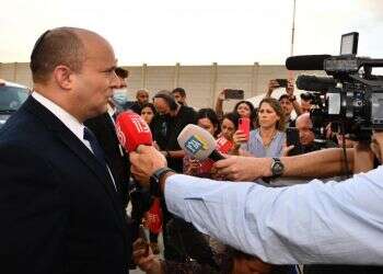 ראש הממשלה בנט: "מרגע שהתקציב יעבור, האופוזיציה תתפורר לרסיסים"