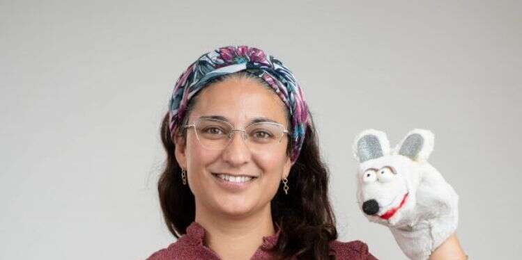 ליאת נוזיק, בובנאית. צילום: שריה דיאמנט