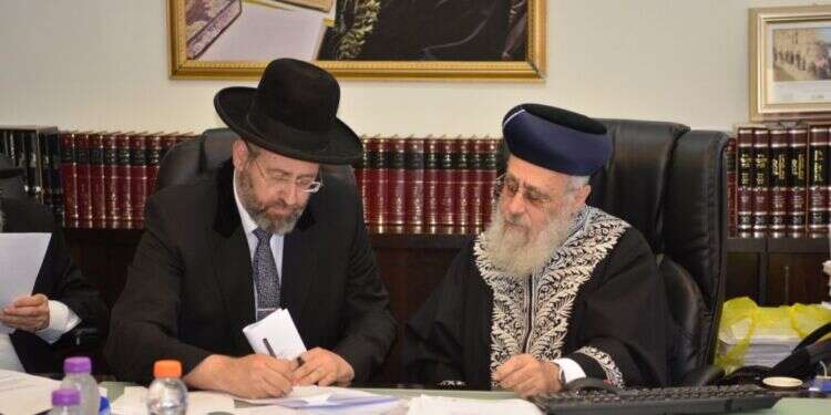 הרבנים הראשיים יצחק יוסף ודוד לאו. צילום: אחיה קליינולד כדי לשפר את מצב הרבנות דרוש מינוי משמעותי ולא כזה של פשרה