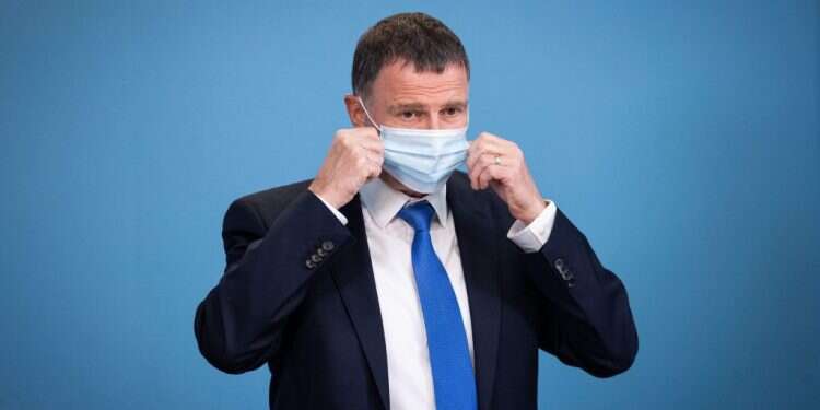 לא נבהל מהסקרים שמעניקים לנתניהו רוב מוחץ בליכוד. יולי אדלשטיין צילום: יונתן זינדל, פלאש 90 בינתיים, יולי אדלשטיין לא מתחרט