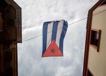 קובה: האי ייפתח לתיירים, אנשי עסקים נוהרים לבירה