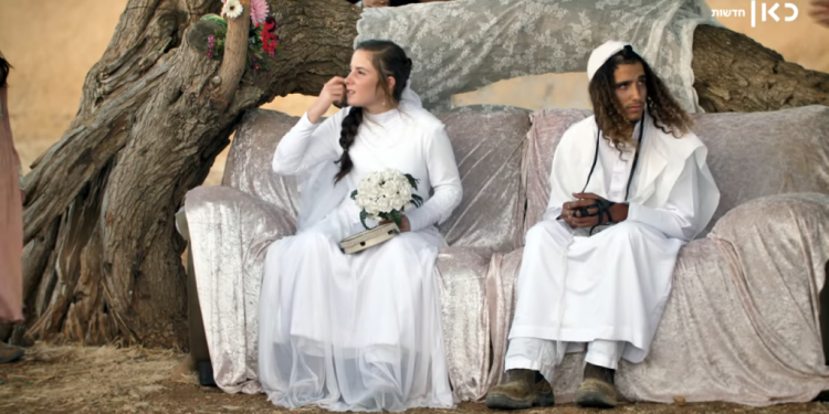 כתבה על נוער גבעות בכאן 11. צילום מסך מערוץ היוטיוב  היום בשנה בו נוער הגבעות זוכה לסיקור טלוויזיוני הוגן