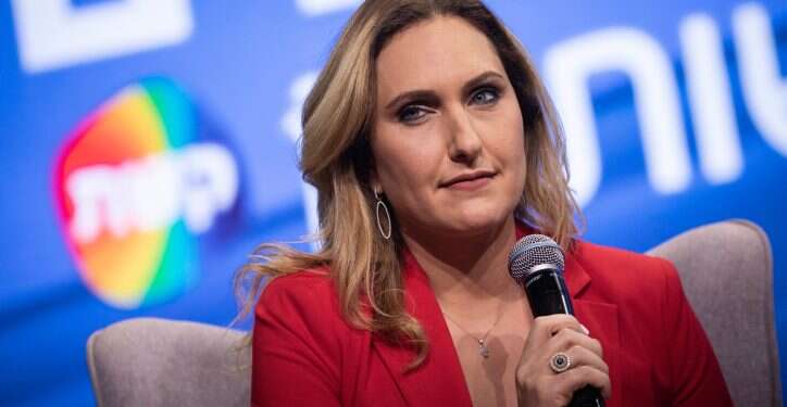 מנחת חדשות 12 קרן מרציאנו. צילום: הדס פרוש/פלאש90 עוד קורבן קורונה: חדשות 12 ו־13