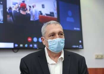 ניר חפץ: "לא ממנים עורך בלי אישור מראש הממשלה ורעייתו"