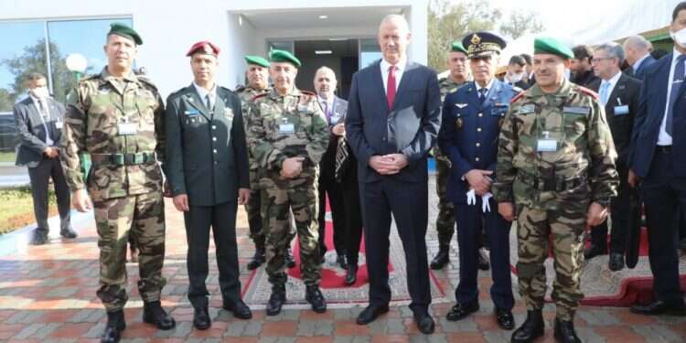 שר הביטחון במהלך ביקורו במרוקו. צילום: דוברות משרד הביטחון ביקור גנץ במרוקו: קבלת פנים חמה לצד הפגנות אנטי ישראליות